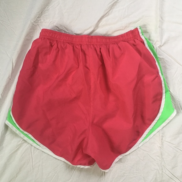 Nike dri fit tempo shorts - Picture 2 of 3